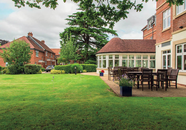 Blagdon Village Retirement Villages In Taunton Garden And Seating